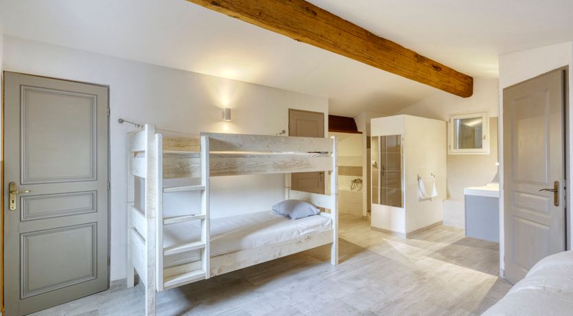 Photo of Lavender & Vines