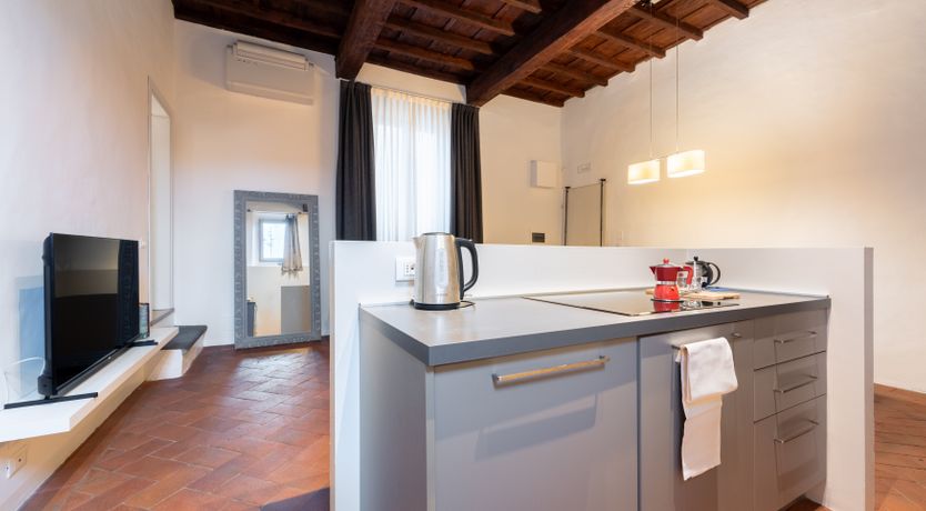 Photo of Florence by Foot