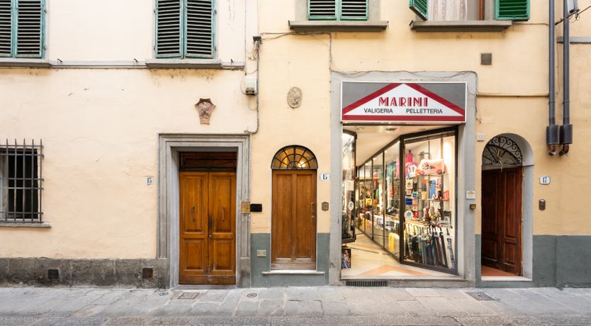 Photo of Florence by Foot