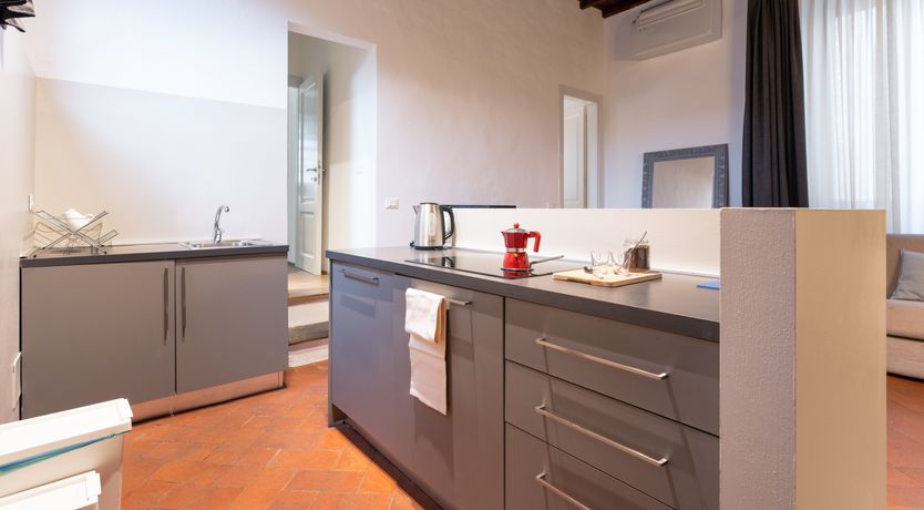 Photo of Florence by Foot