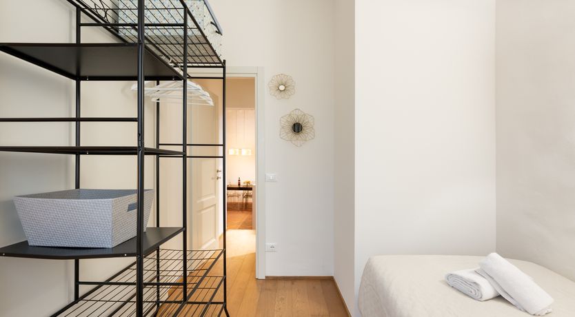 Photo of Florence by Foot