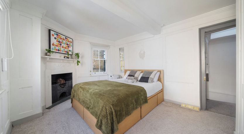 Photo of The Queen's Home