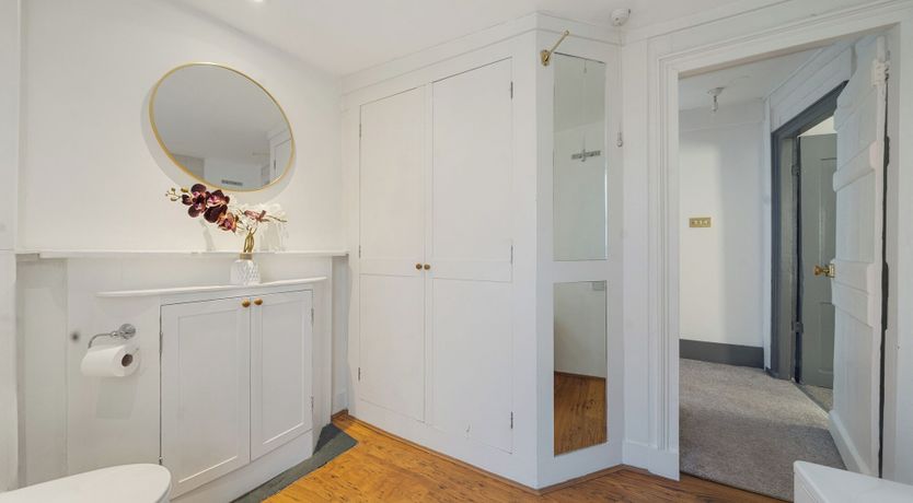 Photo of The Queen's Home