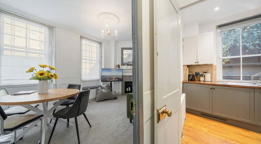 Photo of The Queen's Home