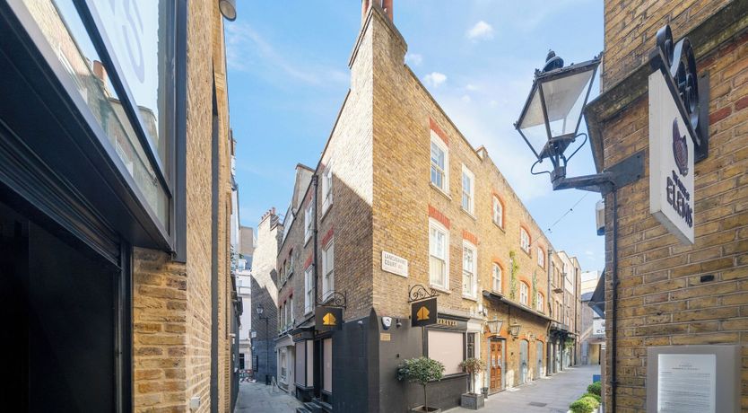 Photo of The Queen's Home