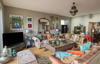 Lyme Regis Majesty Holiday Home