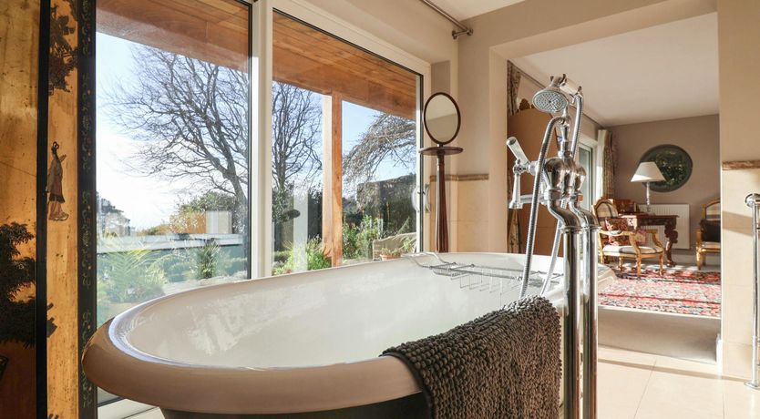 Photo of Lyme Regis Majesty