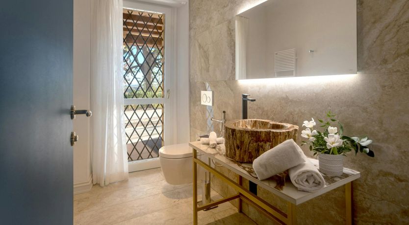 Photo of Hilltop Chapel