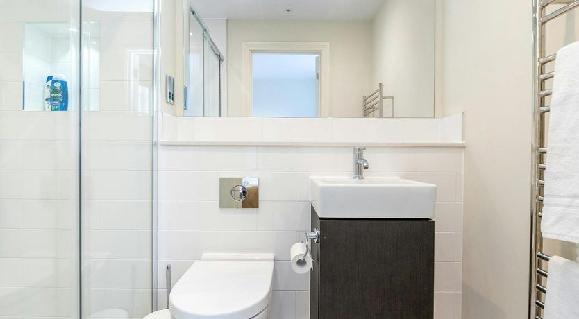 Photo of The Georgian Embrace