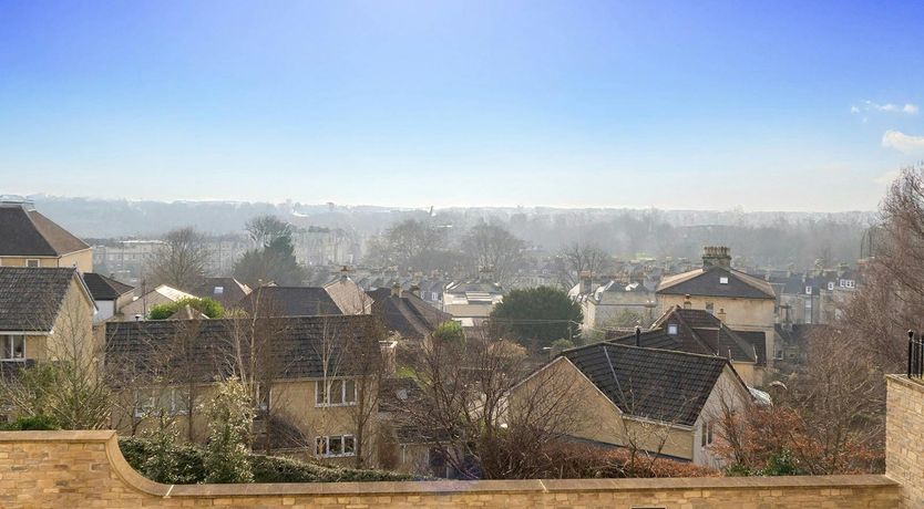Photo of The Georgian Embrace
