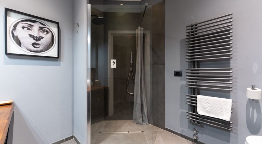 Photo of Rising Love