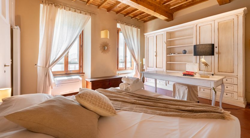 Photo of Rising Love