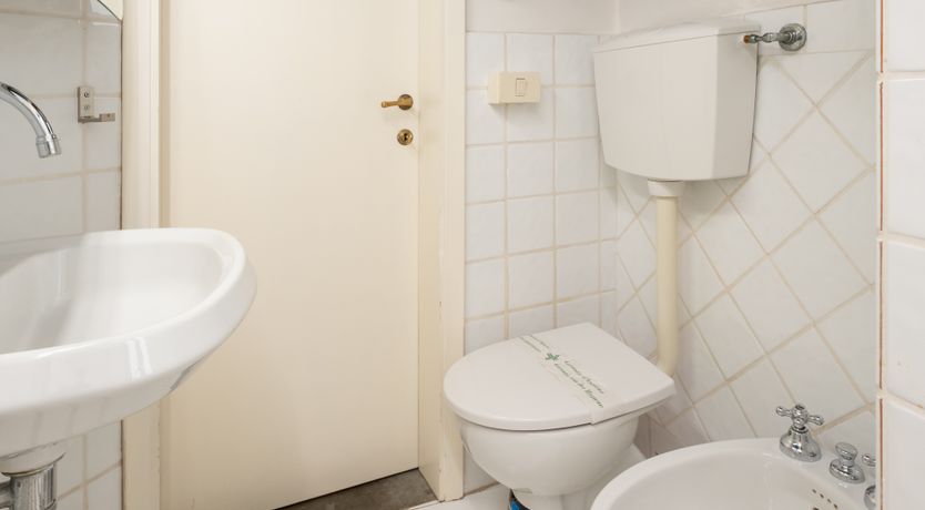 Photo of Rising Love