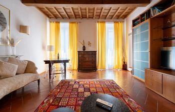 Rising Love Holiday Home