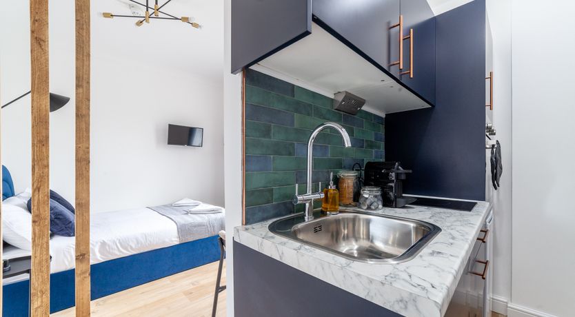 Photo of Stroud & Blue