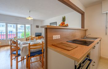 Ty Bara Holiday Home