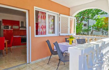 Zora Holiday Home