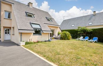 Le Lotus Holiday Home