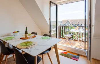 Cabourg Plage Apartment 22 Holiday Home