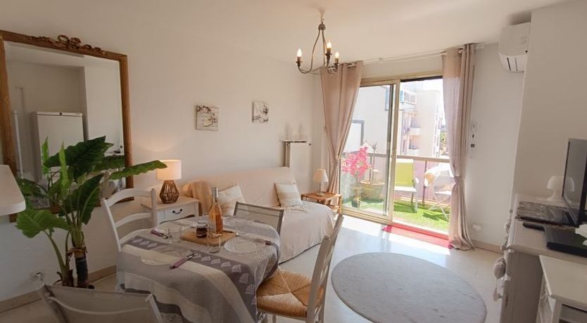 Photo of Le Semiramis