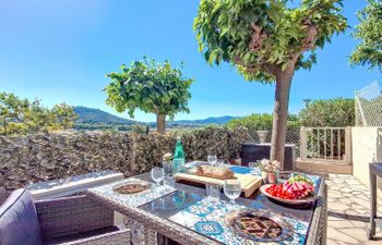 L'Olympie Apartment 2 Holiday Home