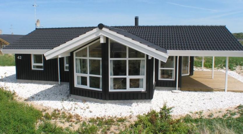 Photo of "Zuhra" - 400m from the sea