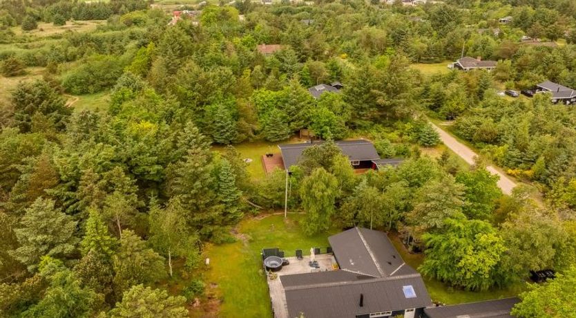 Photo of "Emelrik" - 2km from the sea