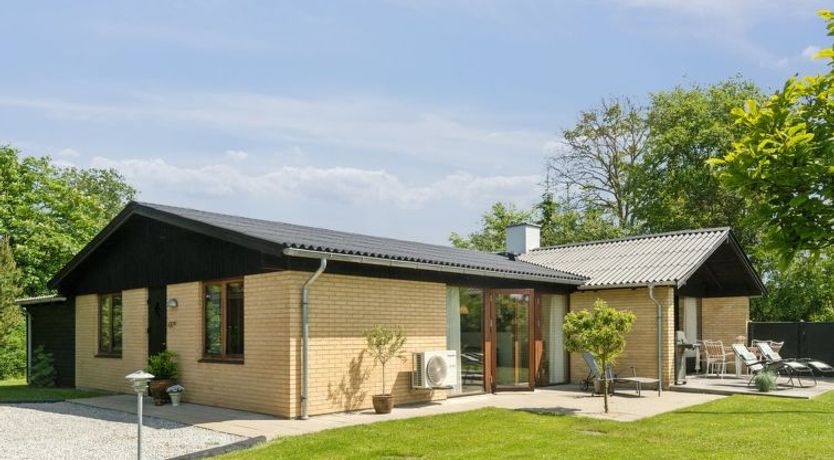 Photo of "Mechthild" - 700m from the sea