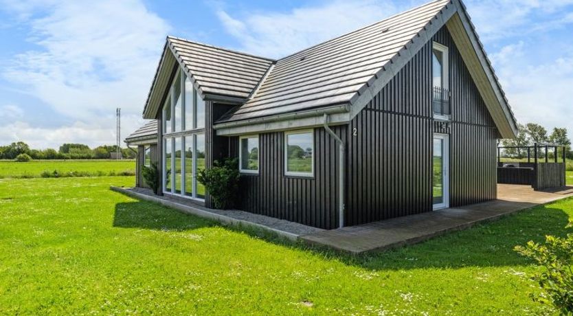 Photo of "Ung" - 460m from the sea