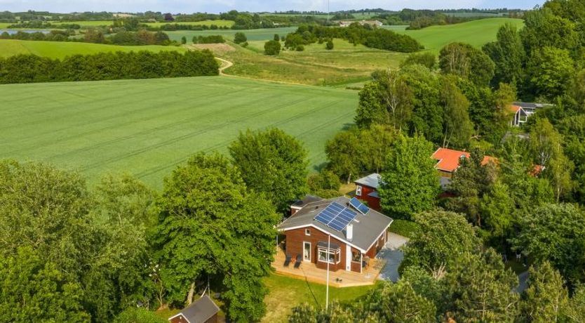 Photo of "Swipdagh" - 150m from the sea