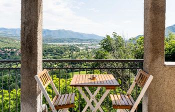 A Tenaia Holiday Home