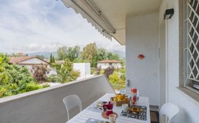 Photo of White Home