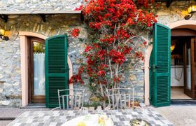 Photo of la-bouganville-rustico-con-giardino