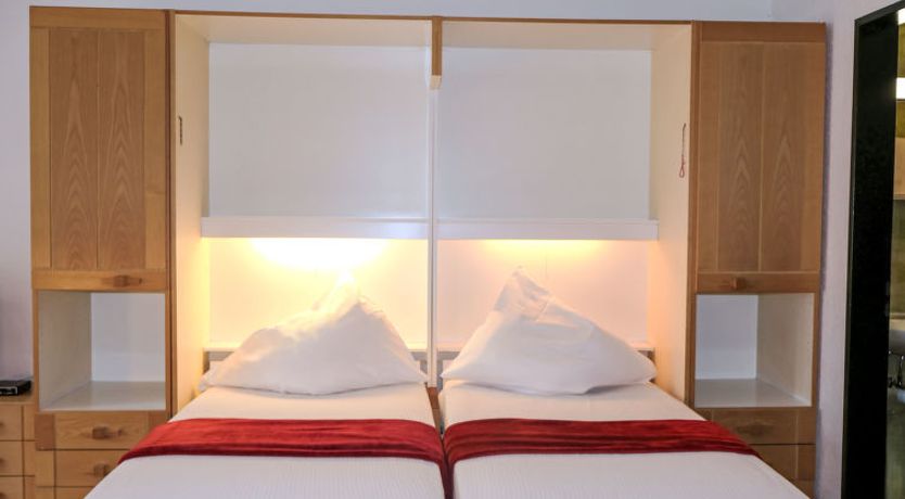 Photo of Pasadena Apartment 6