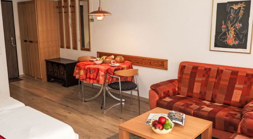 Photo of Pasadena Apartment 6