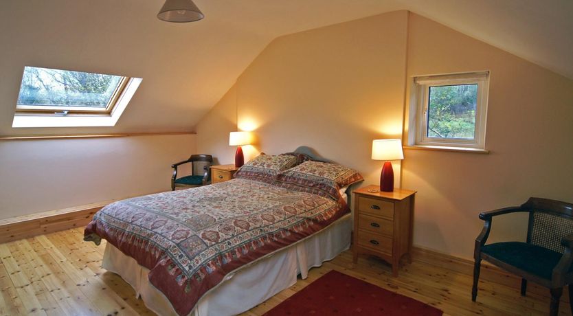 Photo of 2 Bed in Maam