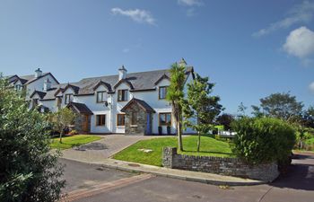 4 Bed in Baltimore Holiday Home