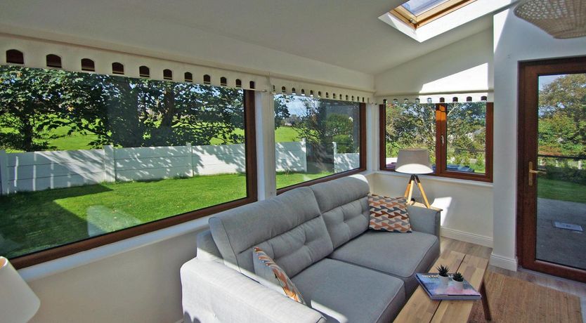 Photo of 4 Bed in Baltimore