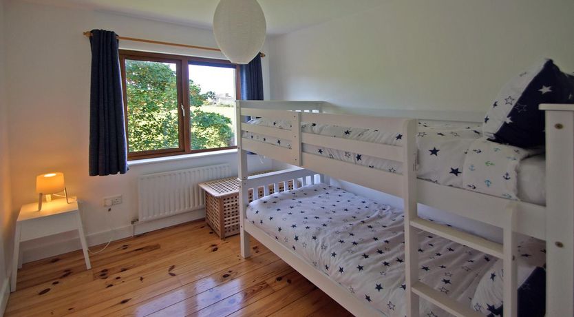 Photo of 4 Bed in Baltimore