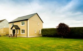 Photo of 5 Bed in Killala