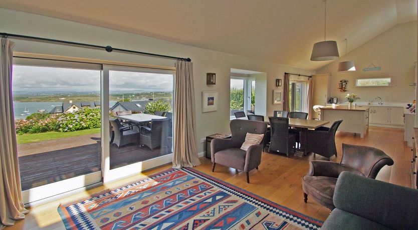 Photo of 3 Bed in Baltimore