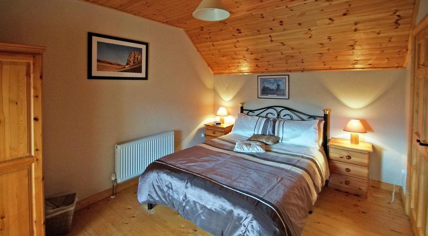 Photo of 2 Bed in Cahedaniel