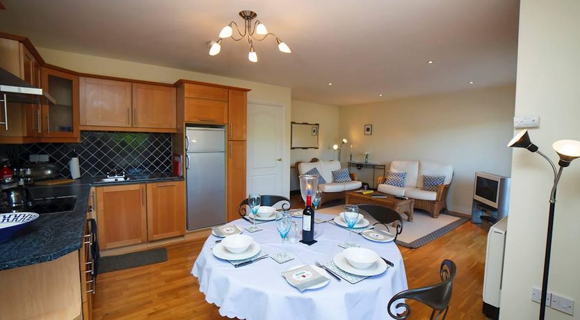 Photo of 2 Bed in Newport