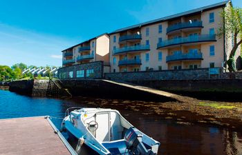 2 Bed in Newport Holiday Home