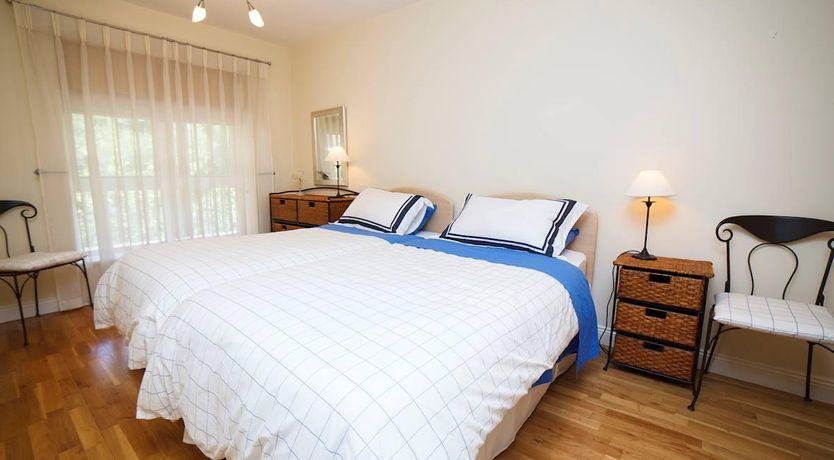 Photo of 2 Bed in Newport