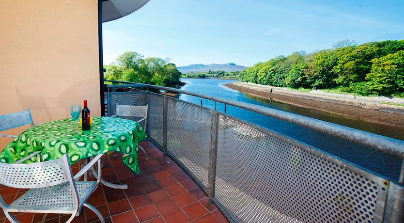 Photo of 2 Bed in Newport