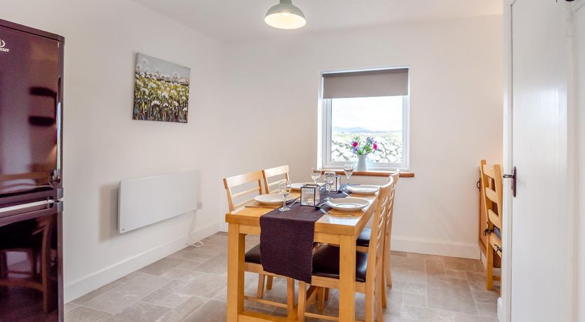 Photo of 3 Bed in Roundstone