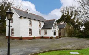 Photo of 3 Bed in Ballinamore