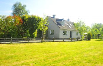 5 Bed in Oughterard Holiday Home