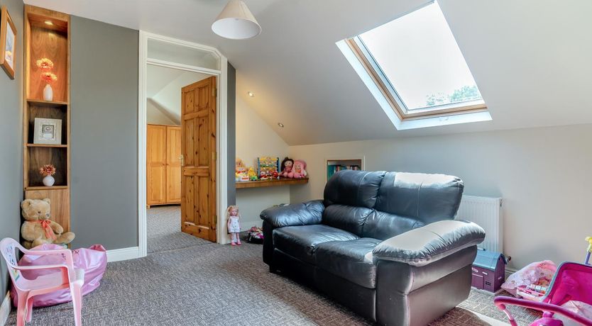 Photo of 5 Bed in Oughterard